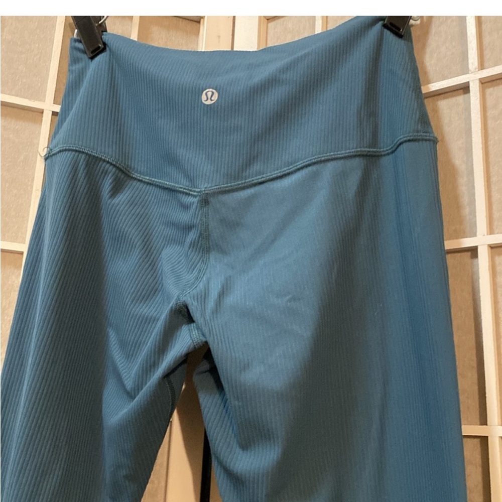 Lululemon 25” align ribbed High-Waisted Leggings - Picture 3 of 5